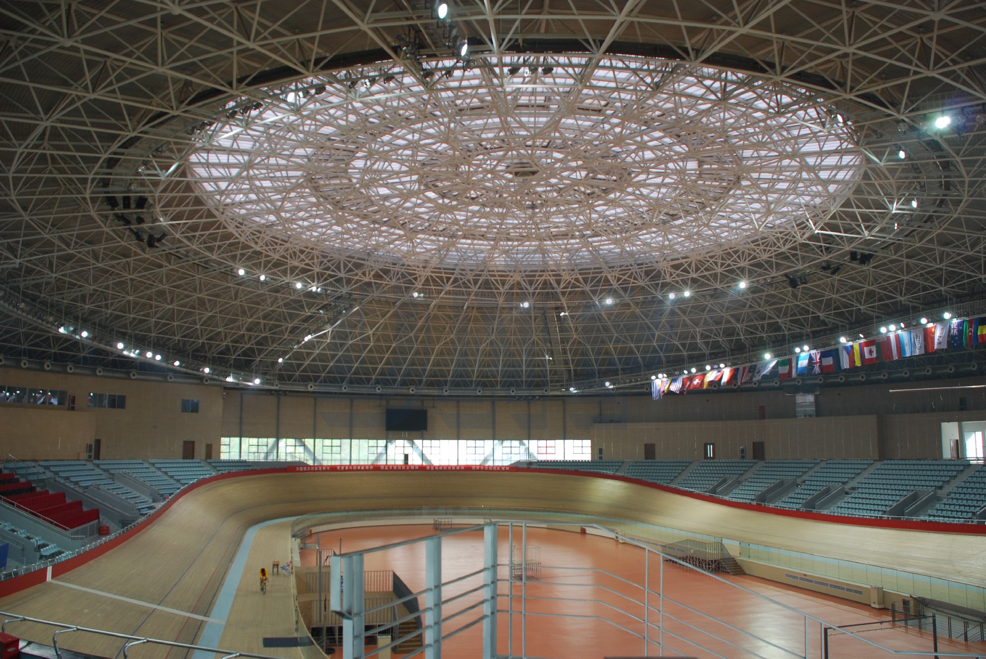 2008奥林匹克老山自行车比赛馆   (1)_合并_3.jpg